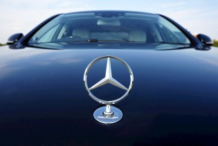 Mercedes: Novi problemi nastali s povlačenjem 116.000 vozila