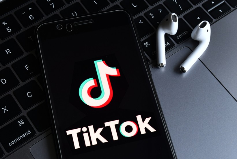 FED istražuje TikTok: Hoće li popularna aplikacija biti zabranjena u Americi?