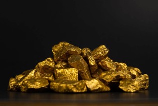 Zlato nastavlja rast: Predviđanja Goldman Sachsa do 2.300 dolara po unci