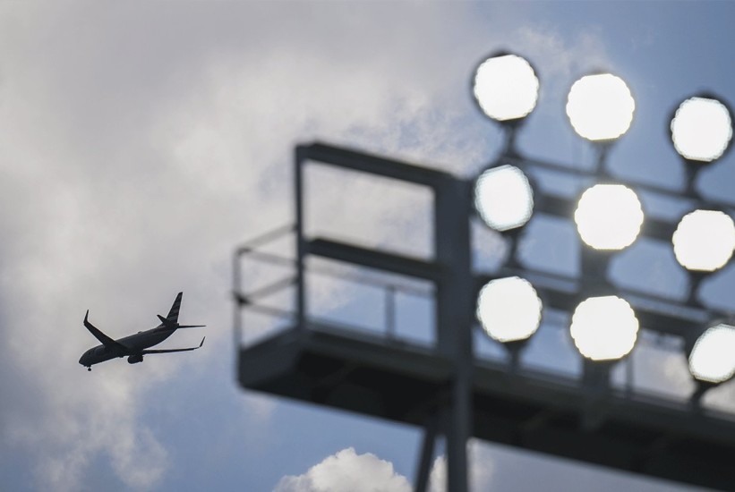 SAD nalažu nova pravila aviokompanijama za vraćanje novca