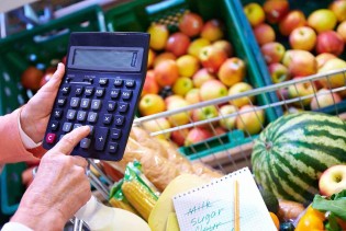 Očekuje se da će cijene hrane pasti ove godine, ali rizici ostaju visoki