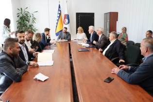 Mijatović i načelnici sarajevskih općina potpisali sporazume o uređenju riječnih korita