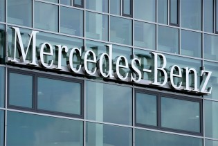 Mercedes podiže plate u Mađarskoj