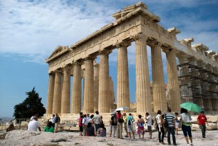 Masovni turizam ozbiljno ugrožava Grčku