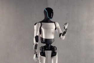 Video: Robot Tesla Optimus može biti učitelj, saputnik i dadilja