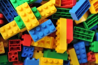 Lego izbacuje fosilna goriva iz proizvodnje kockica