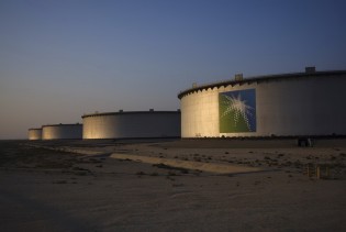 Aramco obavijestio o padu dobiti u drugom kvartalu, rekordno niska cijena barela nafte od januara