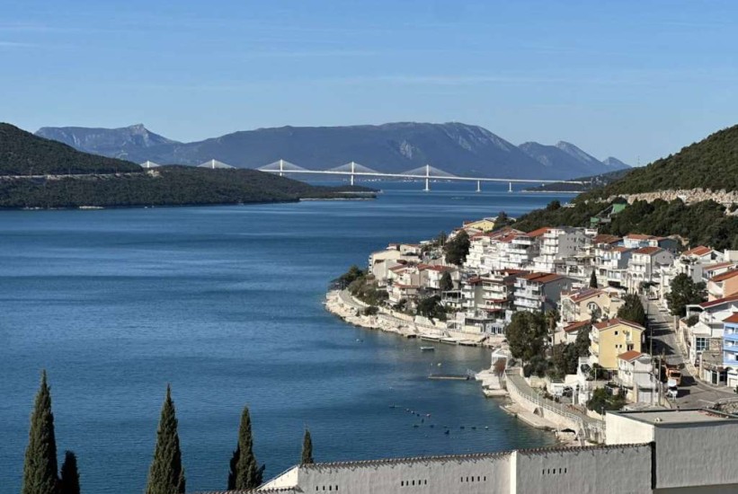 Turisti još u Neumu, fokus na zadržavanju domaće radne snage kroz bolje uslove