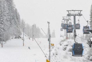 Sjajni uslovi za skijanje na Jahorini: Iskoristite 50 posto popusta na ski karte