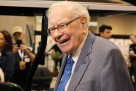 Buffett je članovima porodice za Božić dijelio po 10.000 dolara, a onda je promijenio praksu