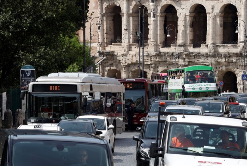 Italija zahvaćena masovnim štrajkovima: Ozbiljni poremećaji u saobraćaju i obrazovanju