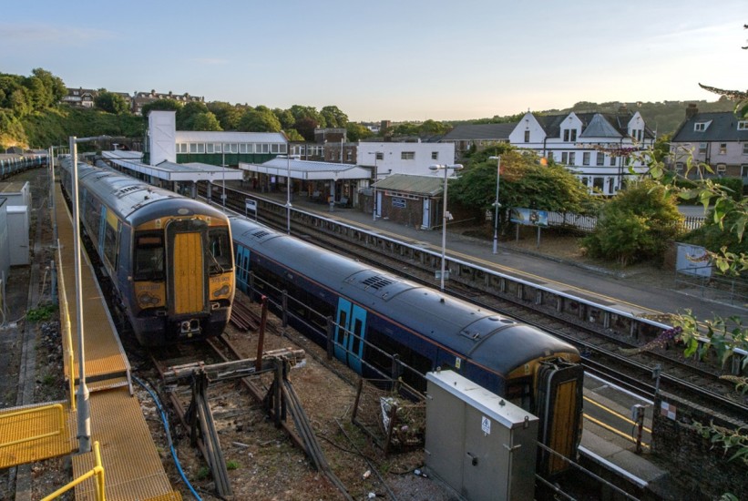 Dio britanske željeznice vraća se u javno vlasništvo