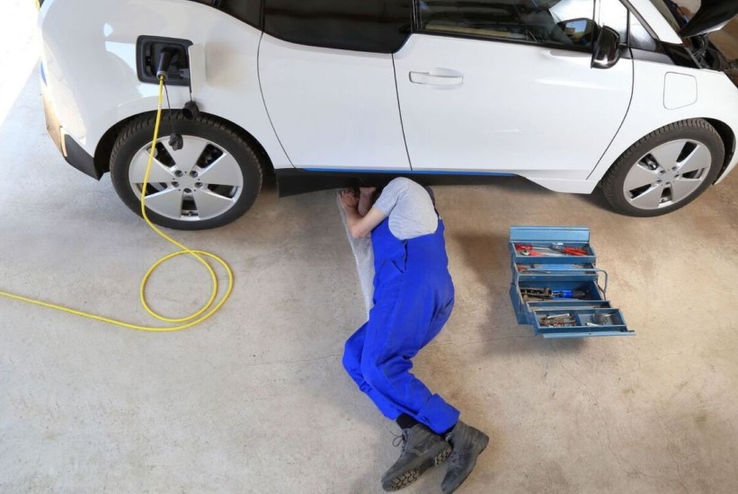 Rastu problemi oko servisiranja električnih automobila