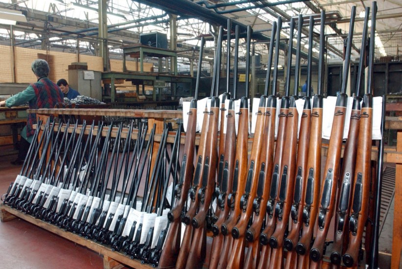 Slovenija osniva posebnu firmu za ulaganje u odbrambenu industriju