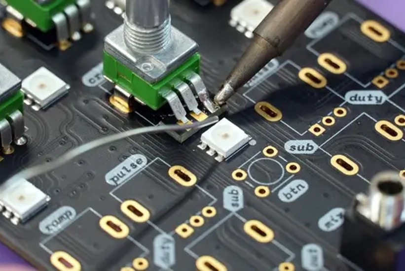 CC predlaže zabranu kineske tehnologije u podmorskim internet kablovima