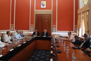 Gradonačelnik Brčkog primio učesnike i organizatore 18. Međunarodnog sajma pčelarstva