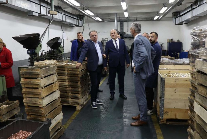 Nikšić u Konjicu: Stigle tone baruta, proizvodnja spašena