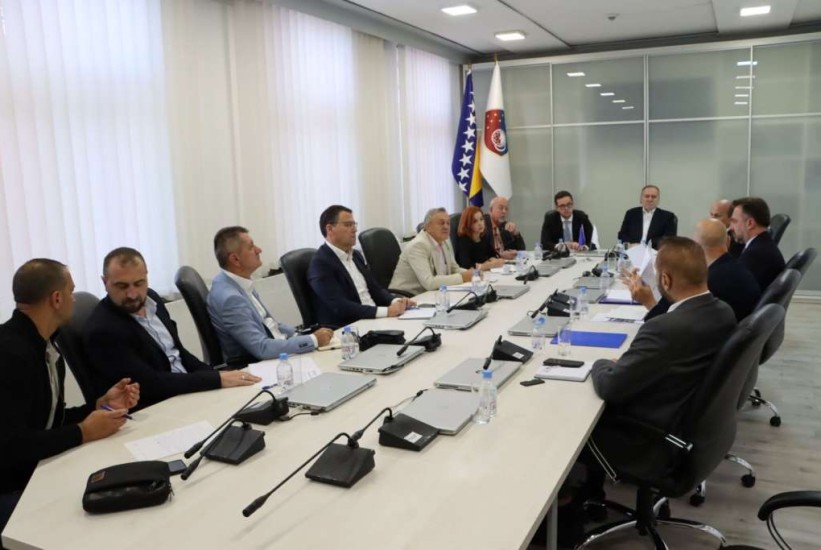 Uk i Pandurević sa direktorima komunalnih preduzeća: Zajedničkim pristupom do održivih rješenja