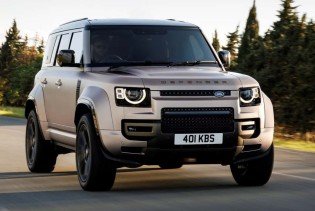 Britanski proizvođač automobila Jaguar Lend Rover obustavlja proizvodnju do 1. oktobra