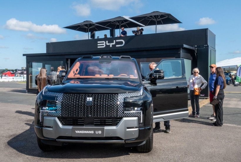 Smanjene američke carine na japanske automobile stupile na snagu