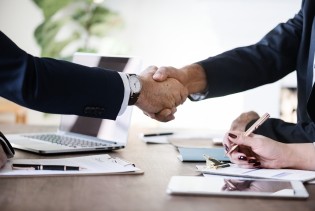 Brčko bilježi pomake na tržištu rada: Zaposlenost porasla, nezaposlenost smanjena