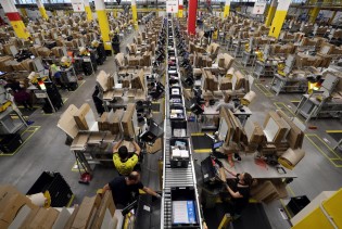 Amazon planira da ugasi 30.000 korporativnih radnih mjesta