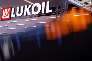 SAD uvele sankcije ruskim naftnim kompanijama Rosneft i Lukoil