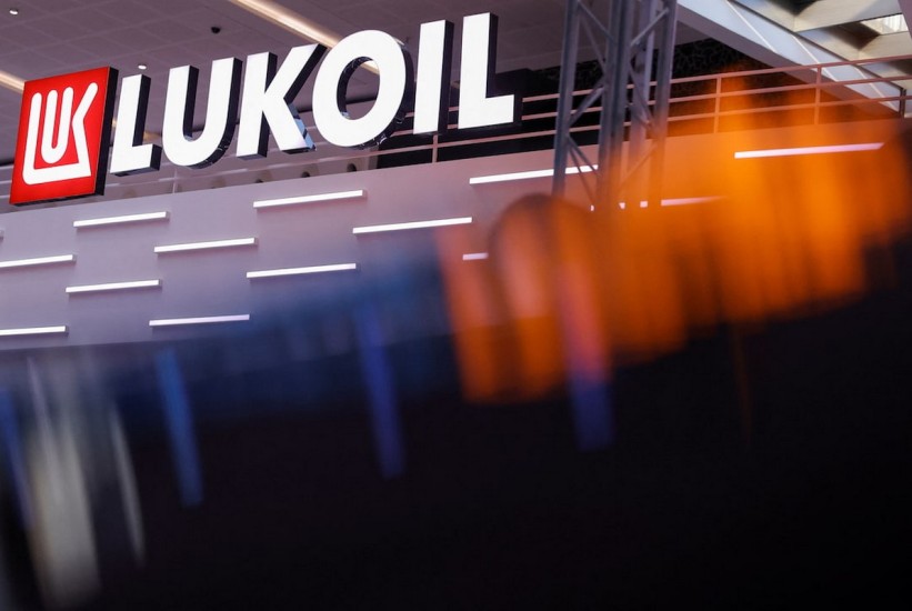 SAD uvele sankcije ruskim naftnim kompanijama Rosneft i Lukoil