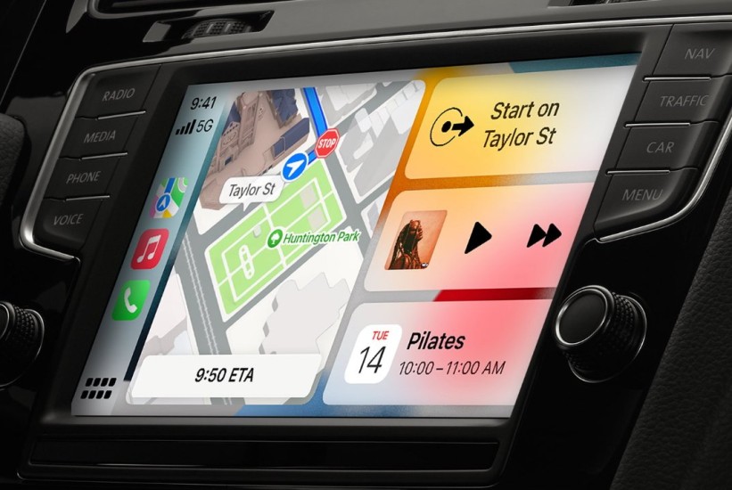 Tesla poklekao: Uvodi Apple Carplay u automobile