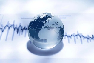 Gail Tverberg: Svjetska ekonomija se urušava pod teretom duga i skupe energije