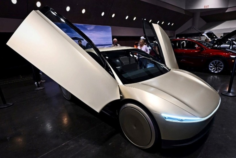 Teslini robotaksiji sudaraju se duplo češće od Waymovih