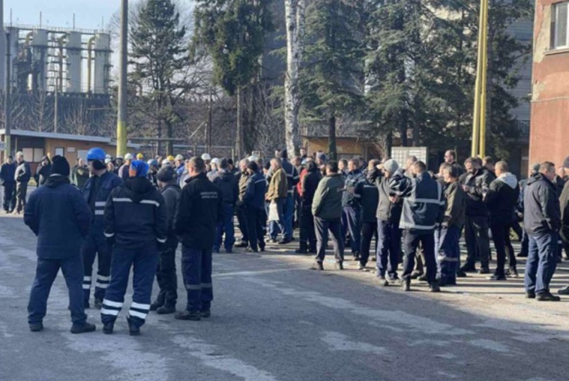 Radnici napustili Koksaru Lukavac, peći bez nadzora, moguća ekološka katastrofa