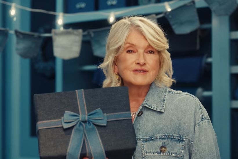 American Eagle osvježava prazničnu kampanju uz Marthu Stewart