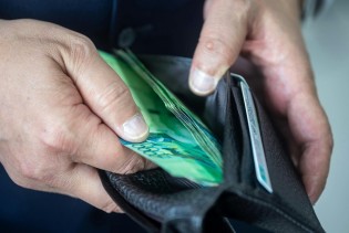 Minimalna bruto plata na Kosovu od januara 425 eura