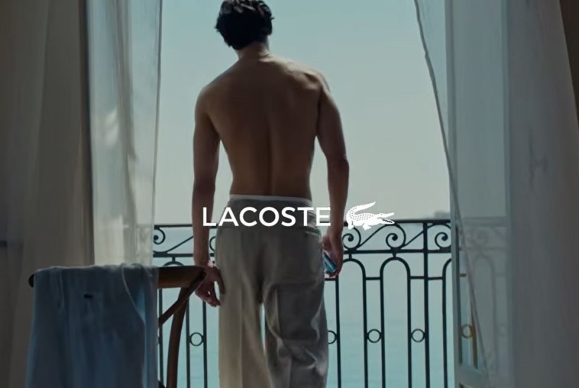 Lacoste istražuje novi mirisni pravac kroz kampanju za Original Aqua