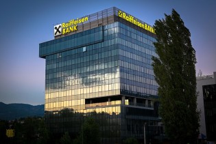 Raiffeisen banka uručila donaciju udruzi „Plava vrpca“ iz Mostara