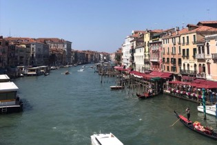 Venecija nastavlja naplaćivati jednodnevne posjete u grad