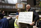 Bivši radnici Krivaje pred zgradom Vlade FBiH, traže rješenja za njihov status