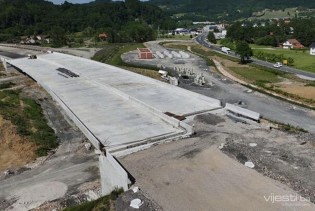 Šokantni podaci: Koliko kasni gradnja dionica na Koridoru 5c!