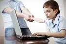 Francuska usvojila zakon o zabrani društvenih mreža djeci mlađoj od 15 godina