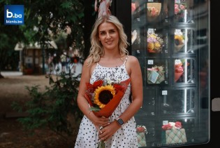Prvi "Cvjećomat" u Sarajevu: Cvijeće možete kupiti u bilo koje doba dana i noći