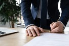Janša želi podijeliti 50.000 otkaza u javnom sektoru