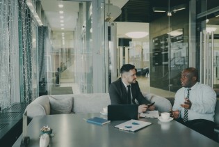 Zaposleni u njemačkim bankama traže veće plate, poslodavci poručuju da su zahtjevi pretjerani