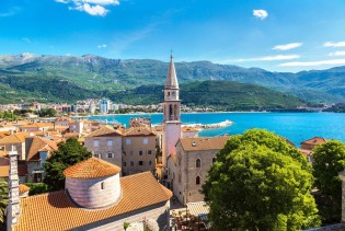 Budvansko tržište nekretnina pod pritiskom: Ponuda raste, cijene padaju
